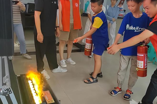 拟灭火设备：革新消防安全培训的科技利器pg电子试玩网站免费TiMiFire模(图2)