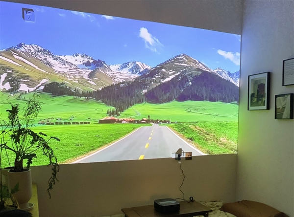 影仪有什么区别 当贝U1评测 教你怎么选pg电子试玩网站免费长焦投影仪和超短焦投(图2)