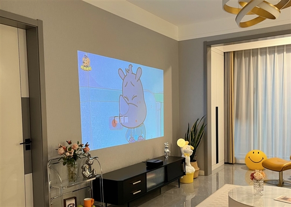 影仪有什么区别 当贝U1评测 教你怎么选pg电子试玩网站免费长焦投影仪和超短焦投(图4)